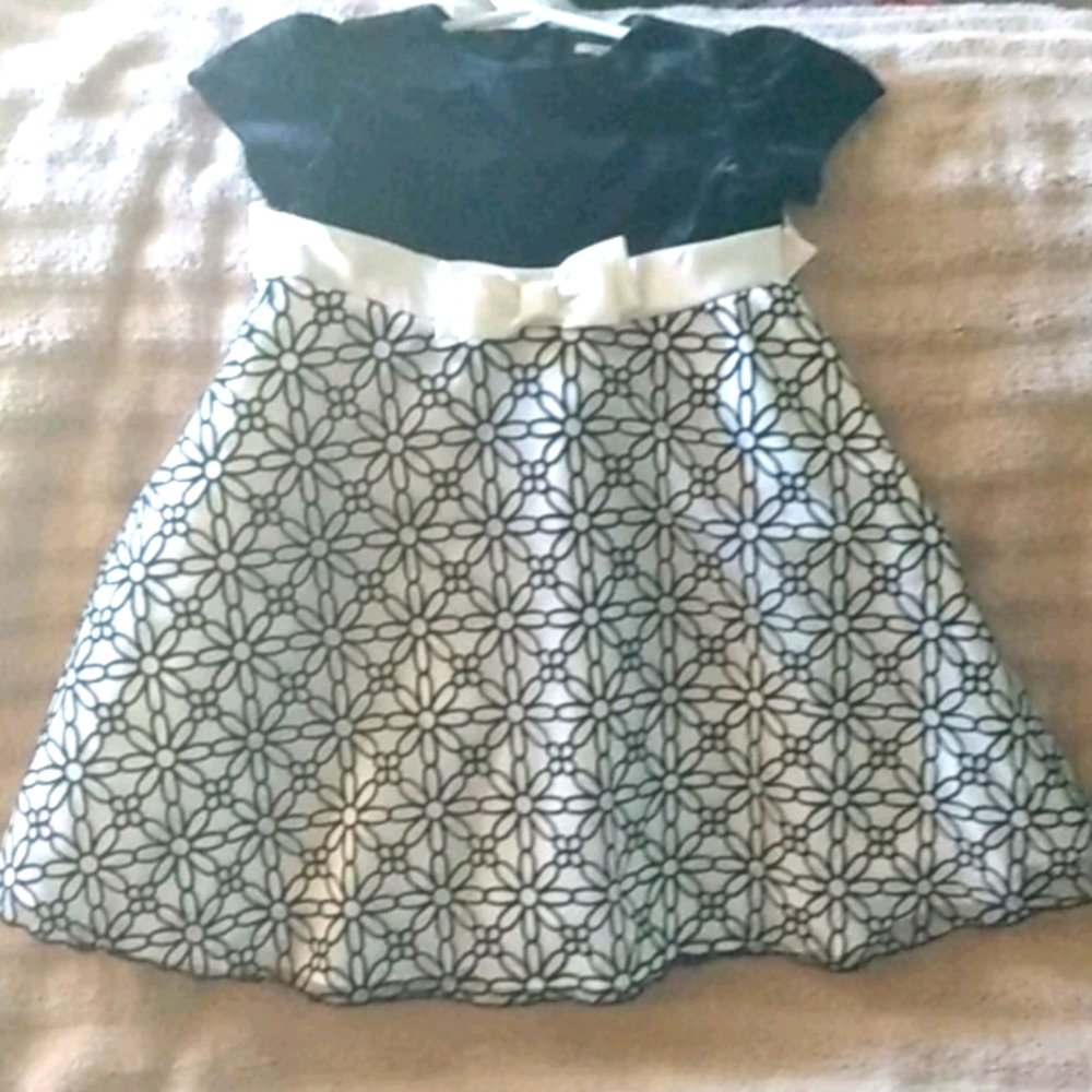 Girls 4T Black Velvet Daisy Dress